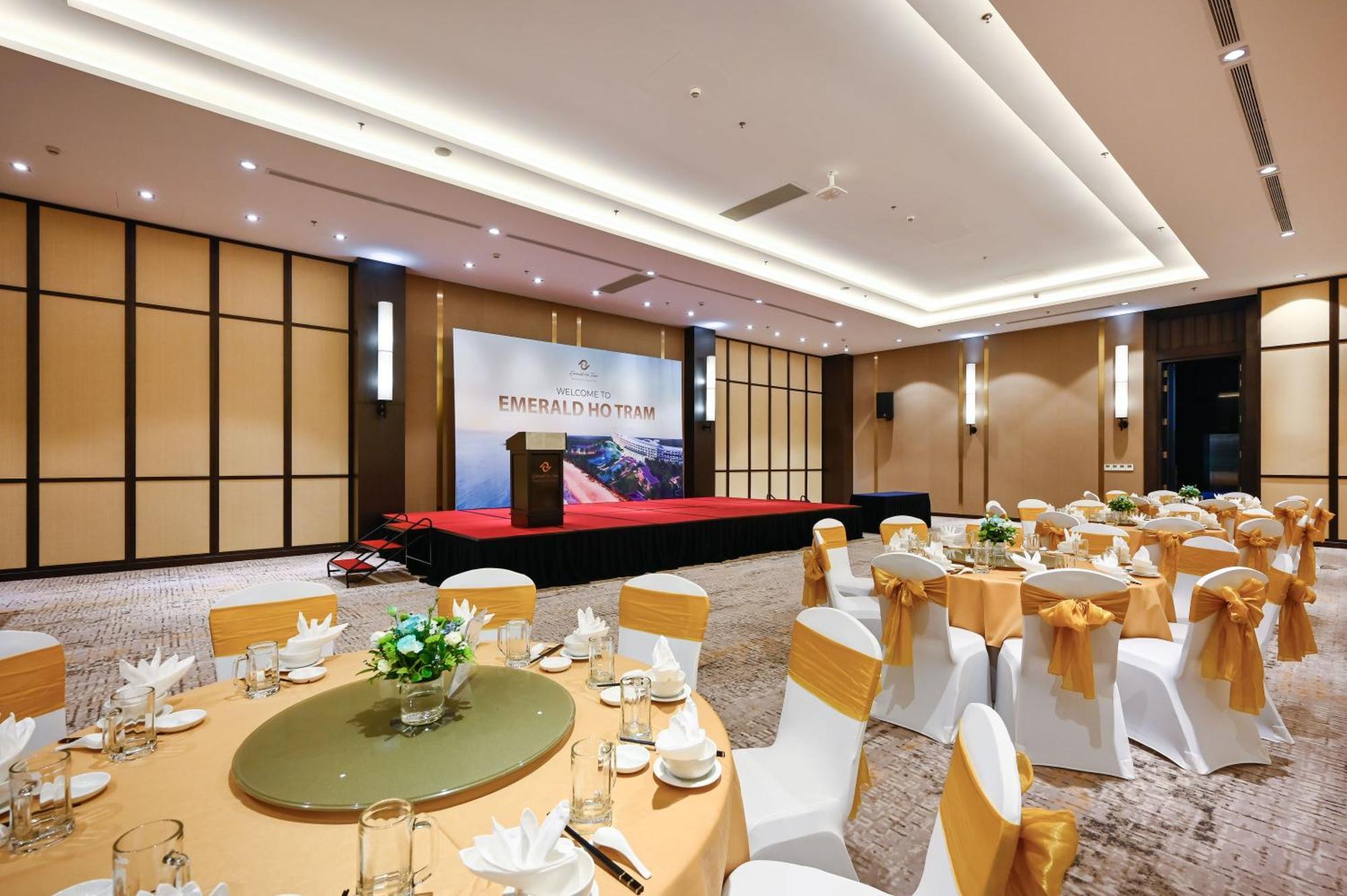 Emerald Ho Tram Resort Экстерьер фото